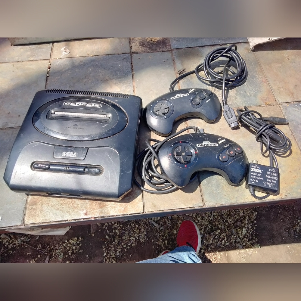 Genesis Classic Black Console with Two Controllers UNTESTED